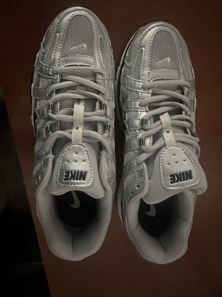 Nike p-6000 tamanho 42