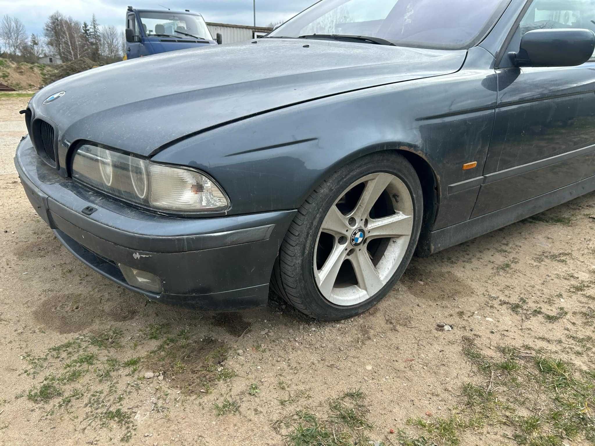 Kompletny przód Maska Zderzak Lampy Błotniki BMW E39 Fjordgrau-metalic
