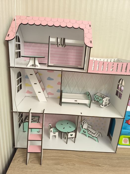 Будинок для ляльок лол 3d з меблями