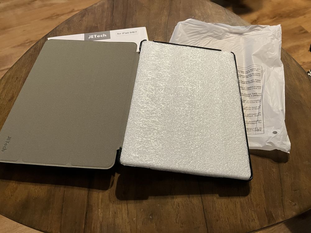JETech protective case Apple iPad 9 8 7 gen etui NOWE