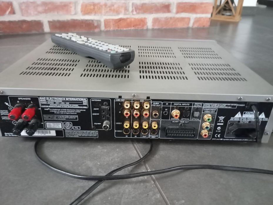 Amplituner NAD L 53