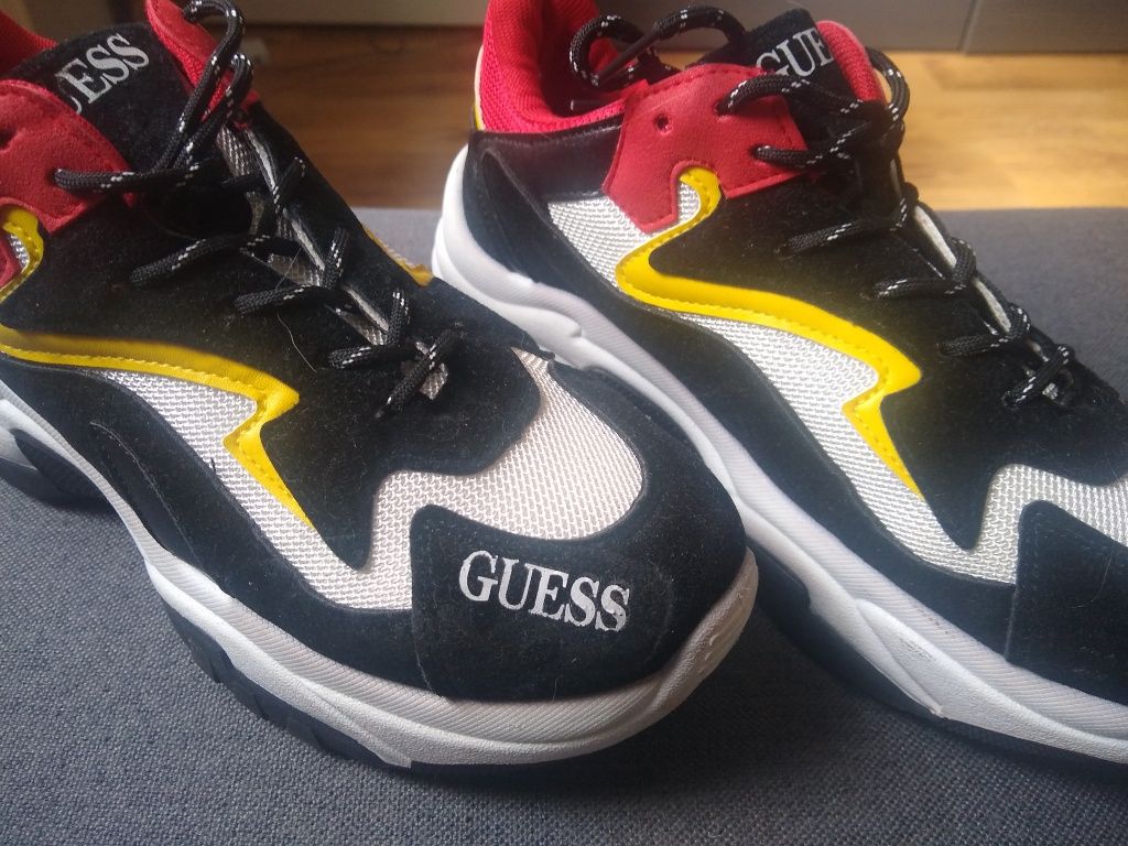 Buty GUESS rozm.40