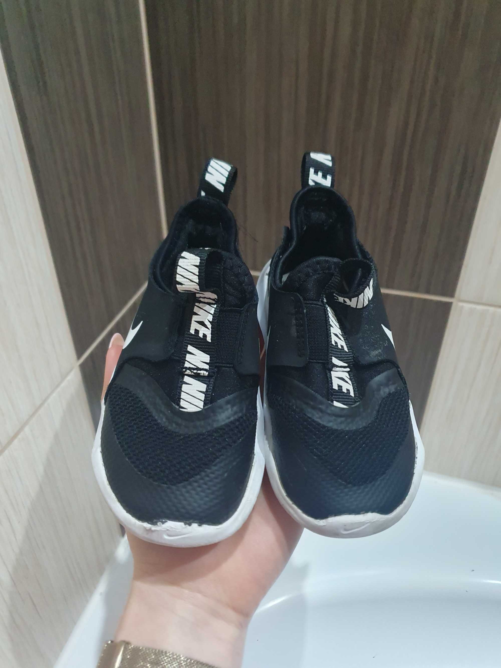 Buty dziecięce nike flexrunner