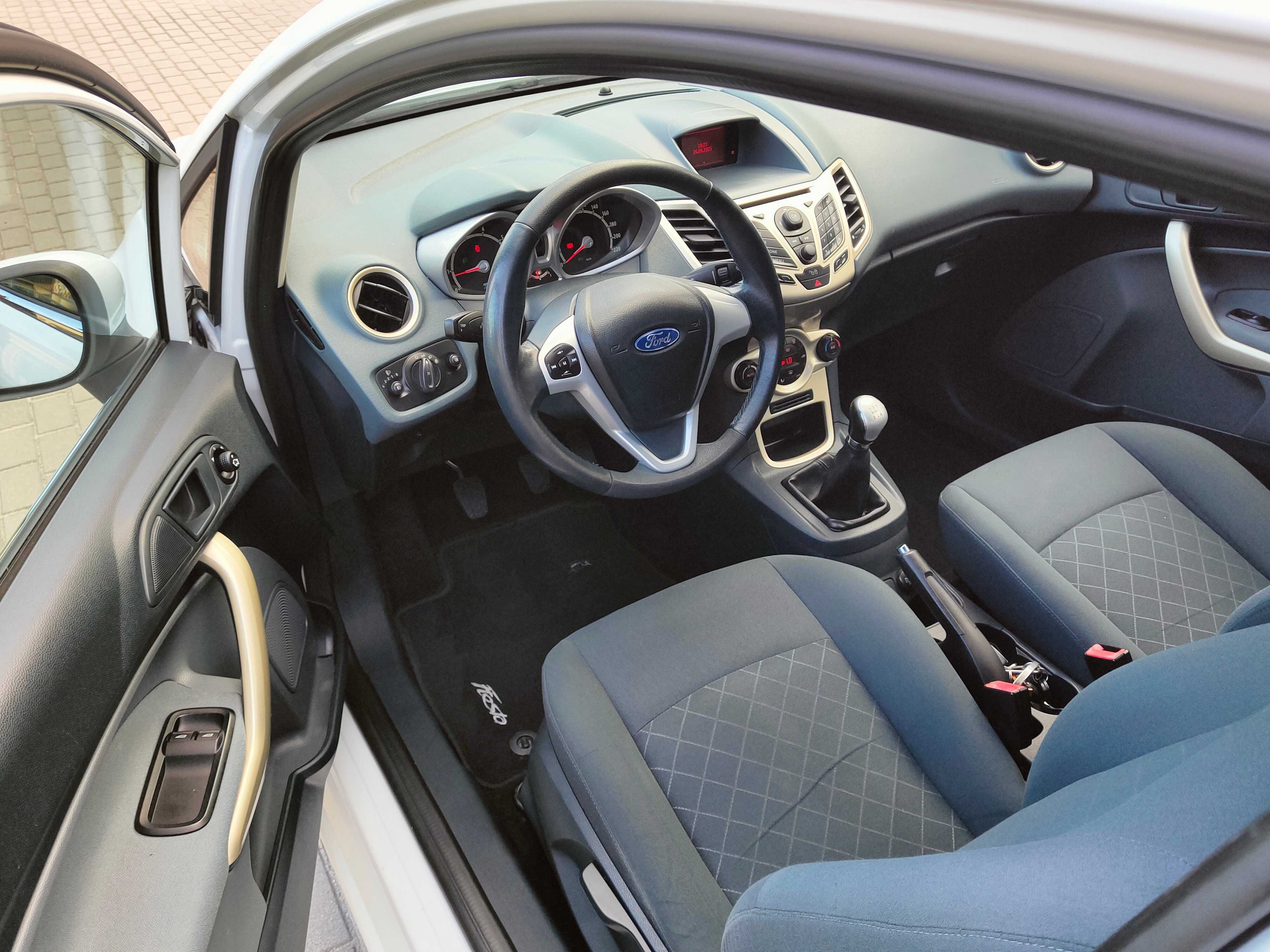 Piękny Ford Fiesta*Climatronik*Soczewka*Biała*Komp*Alu*