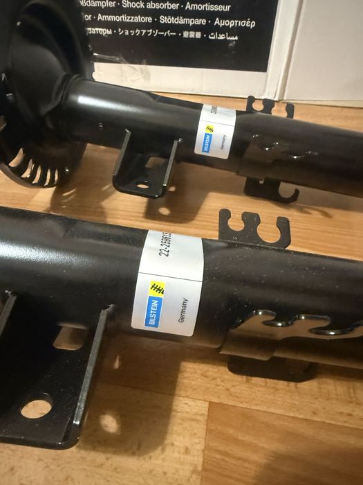 Амортизатори передні VW Transporter