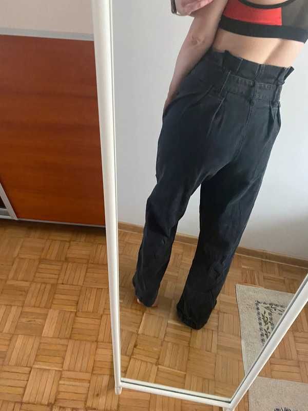 Szerokie jeansowe spodnie z wysokim stanem