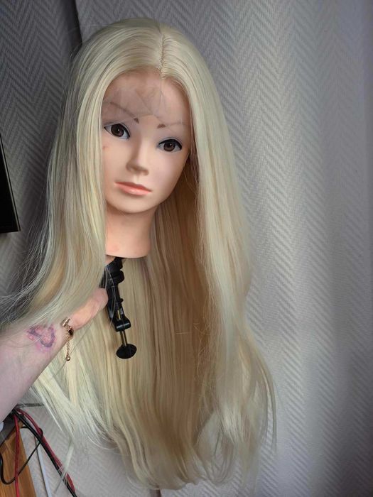 Peruka lace front platynowy blond 65 cm platyna