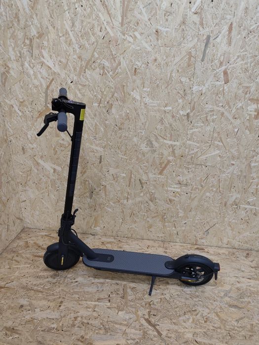 Hulajnoga elektryczna Xiaomi MI ESSENTIAL stan jak NOWA 50km
