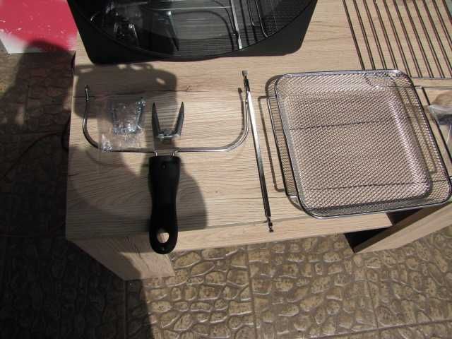 Frytkownica beztłuszczowa mini piekarnik rożen grill Klarstein 1700W