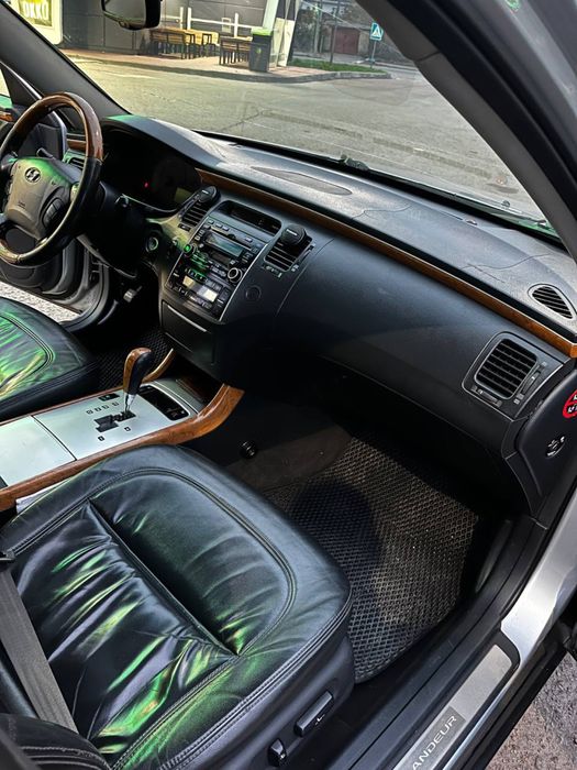 Хюндай grandeur 3.3  v 6
