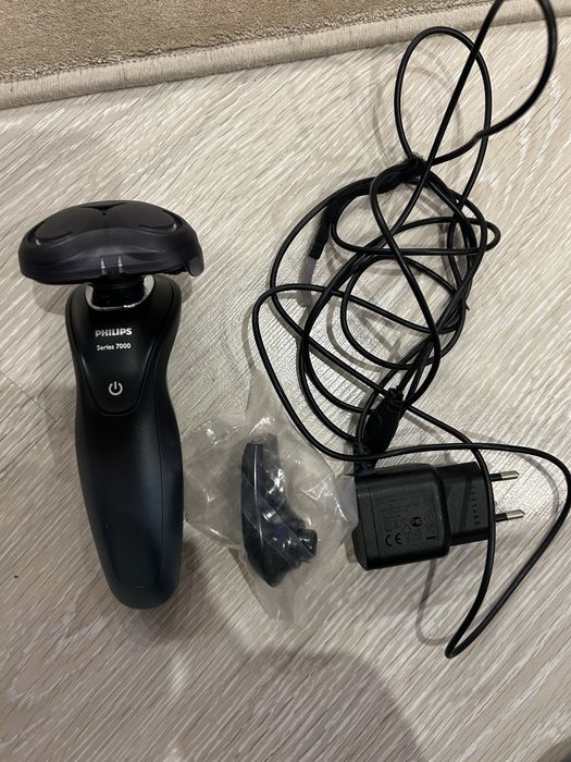 Бритва Philips Series 7000