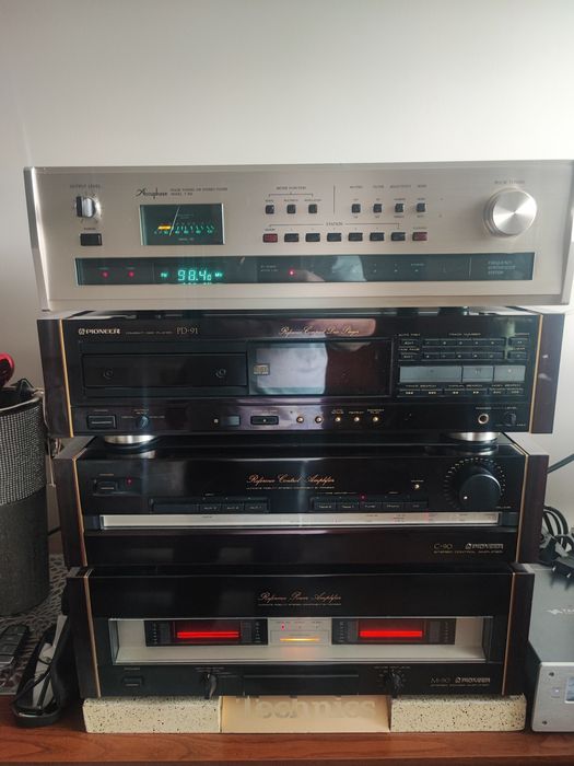 Accuphase T 105 tuner stereo
