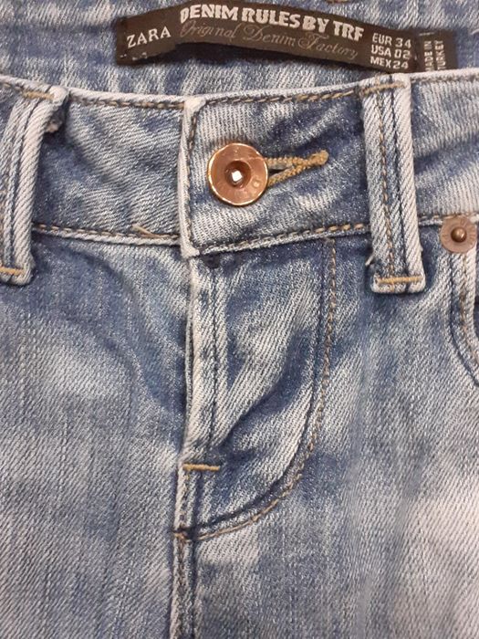 Calções azul claro da ZARA