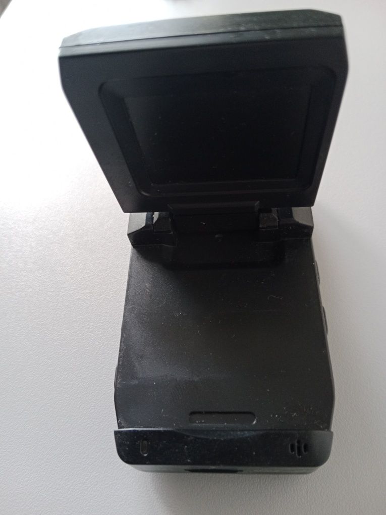 Видеорегистратор Carcam HD CAR DVR
F=2.0/F=2.6mm