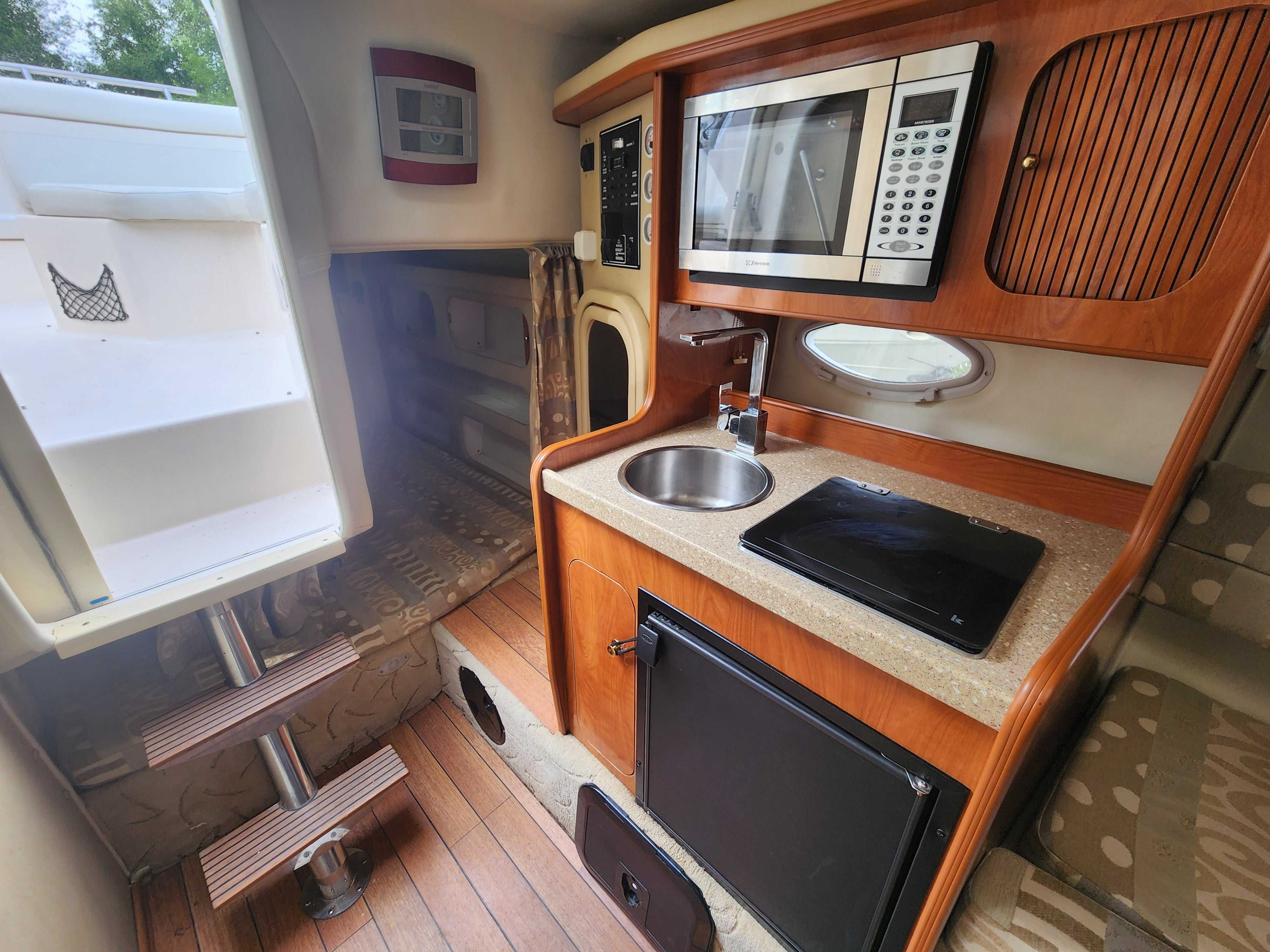 Rinker Fiesta Viee 270 Volvo Penta 5.7 320km