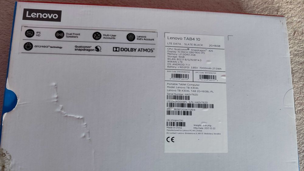 Tablet Lenovo Tab4 model TB-X304L , 10 cali  plus ładowarka