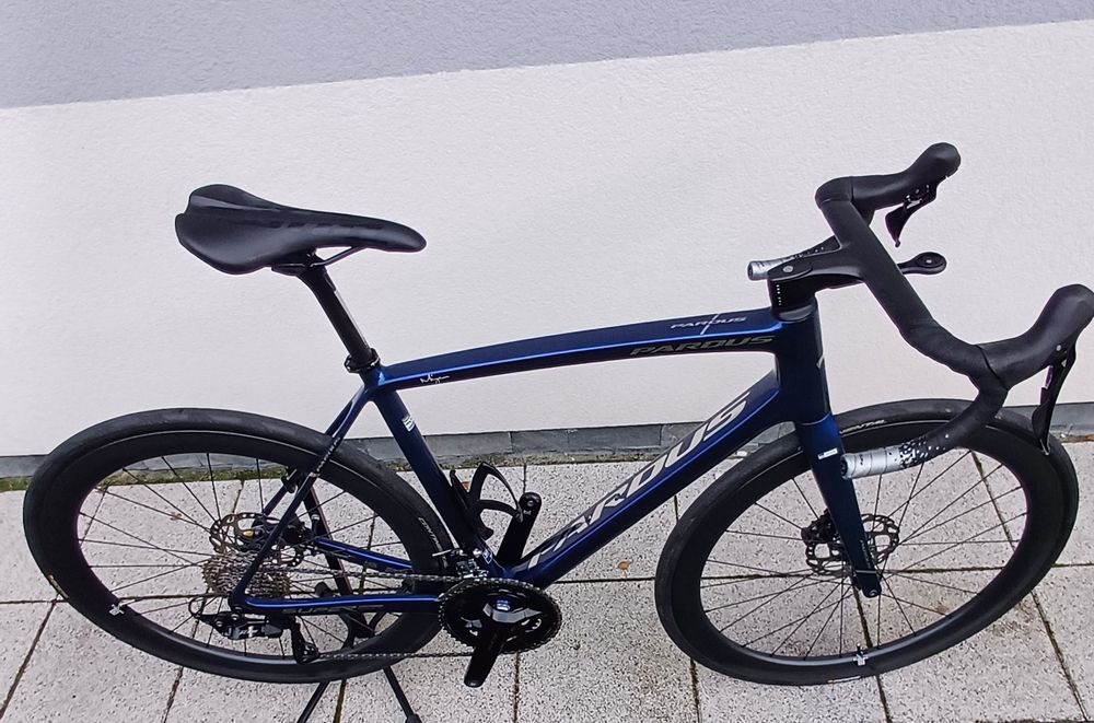 Rower szosowy Pardus disc full karbon,r2025 Shimano
105 r7100/2/12 r.