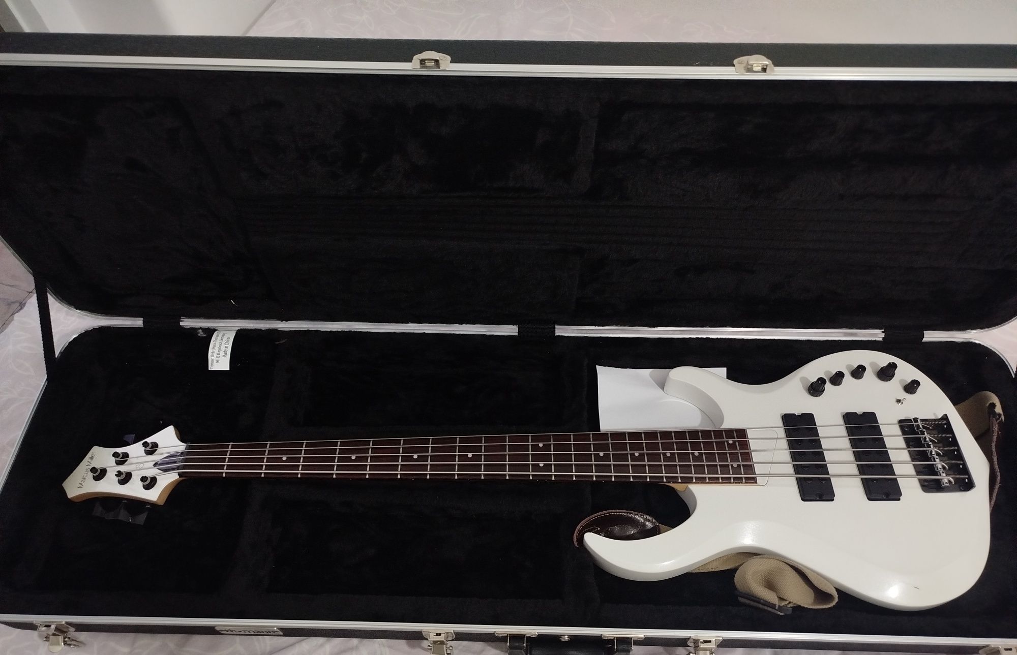 Marcus Miller m25b 2nd Gen