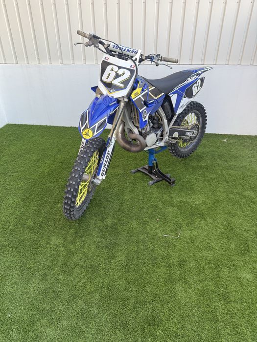 Vendo yz250 2T Matriculada 2006