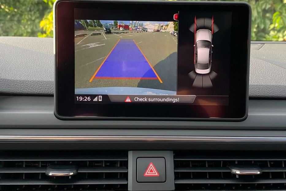 Продам Audi A4 2019 года