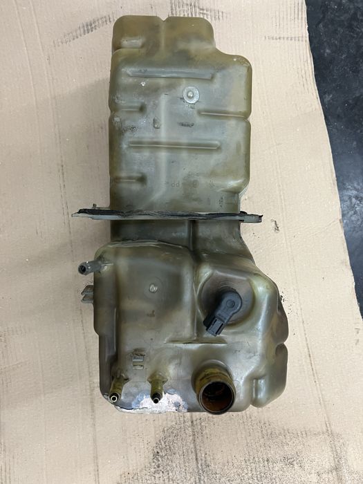 Расширительный бачок SCANIA 4 SERIES , СКАНИЯ 4 серия Б/у