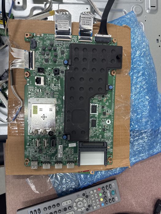 Plyta  głowna telewizora lg oled 48/77 c1