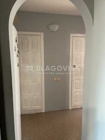Продам 2 кімн.квартиру Срібнокільська, 4  53.8кв.м  ст.М"Позняки-5 хв.