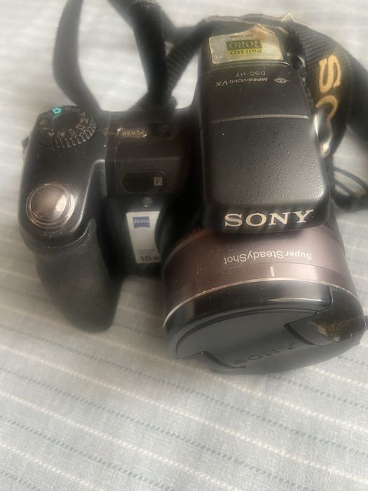 Фотоапарат Sony dsc h7