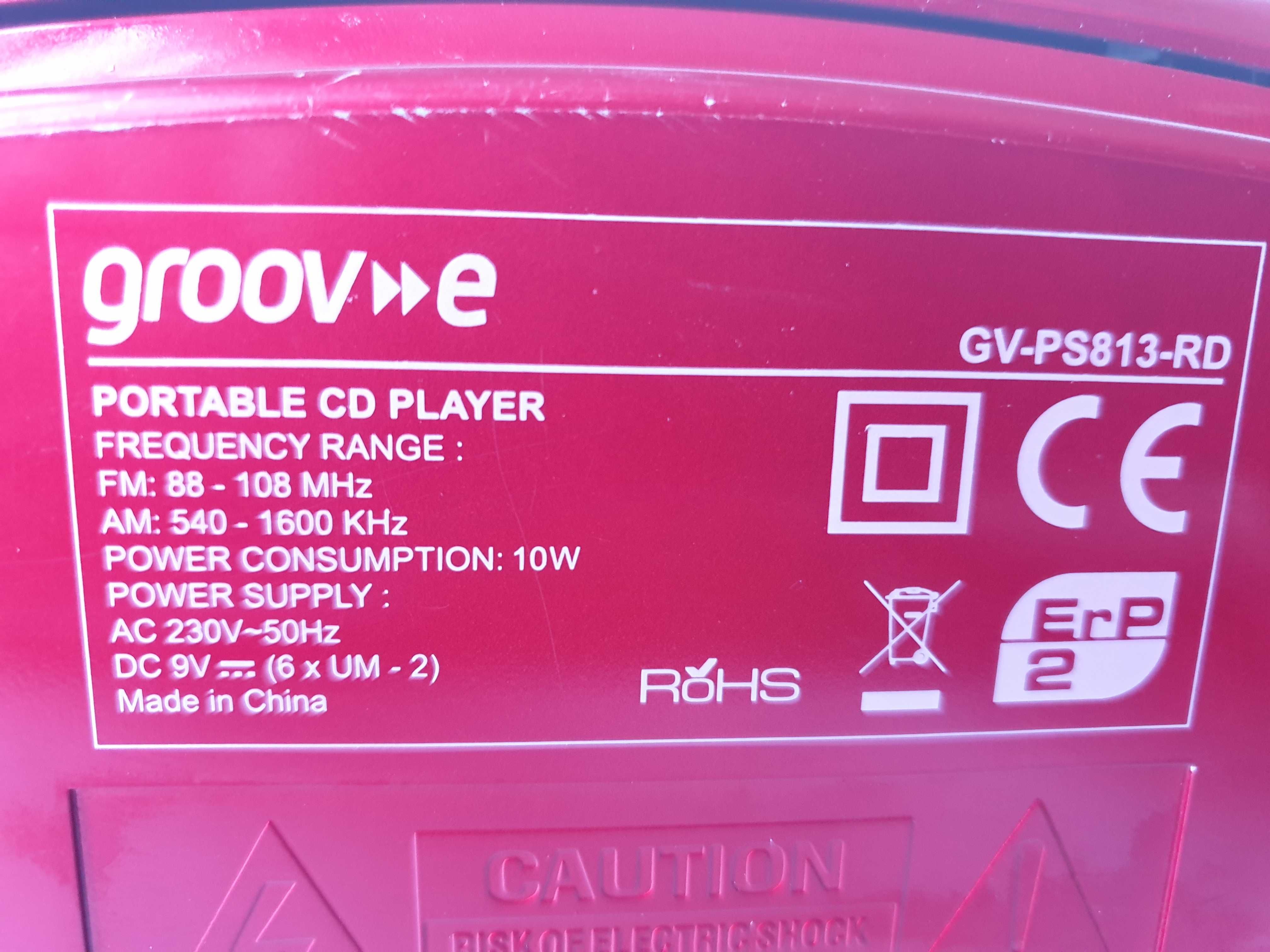Groov-e Retro Boombox Portable CD, Cassette, Radio Red GVPS813RD