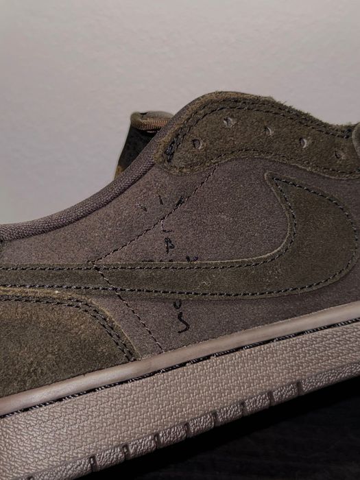 Air Jordan 1 Retro Low OG SP
× Travis Scott Velvet Brown