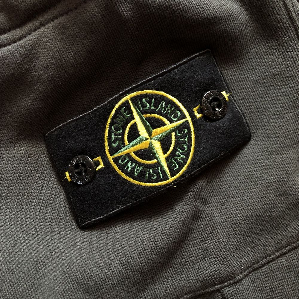 Шорти Stone island з патчем