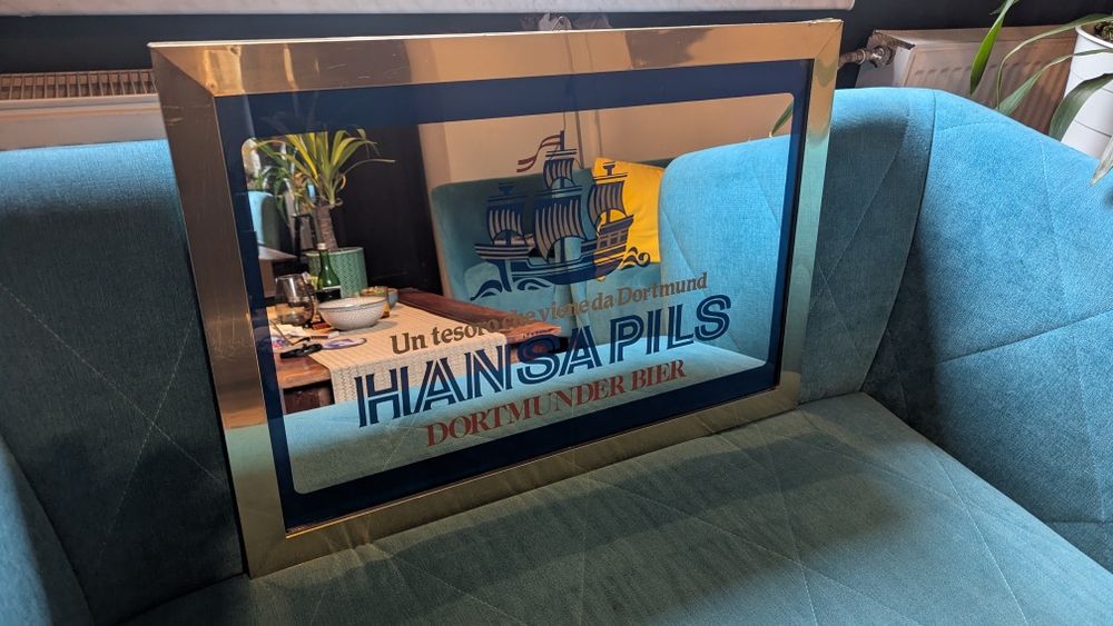 Lustro z reklamą vintage