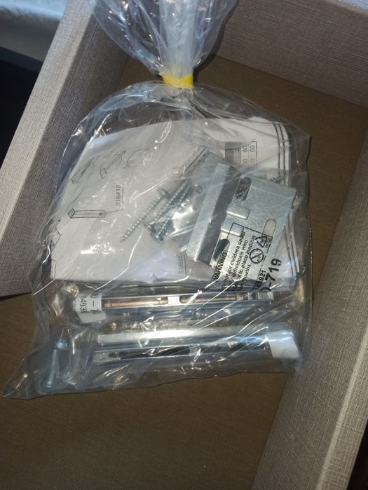 Тумбы с двойным умывальником Roca (Испания)