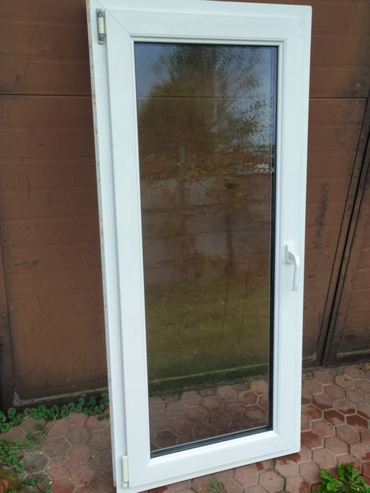 Okno plastik 153/68 dwuszybowe
