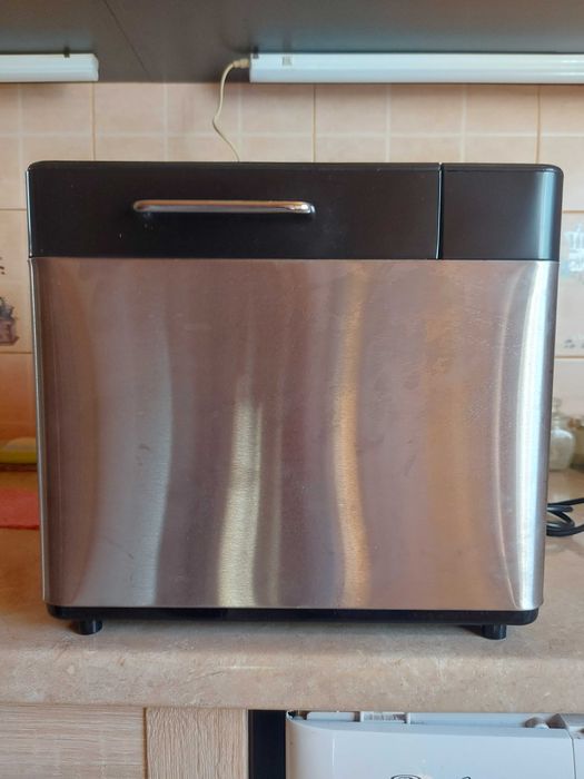 Хлібопічка DELFA нова