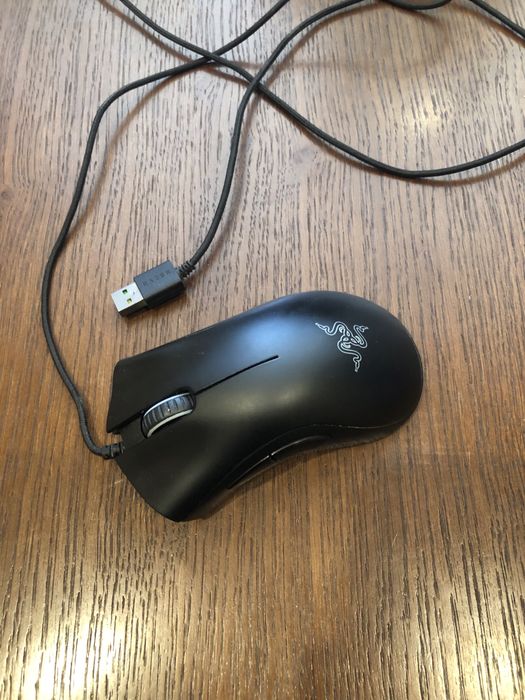 Мишка razer deathadder essential