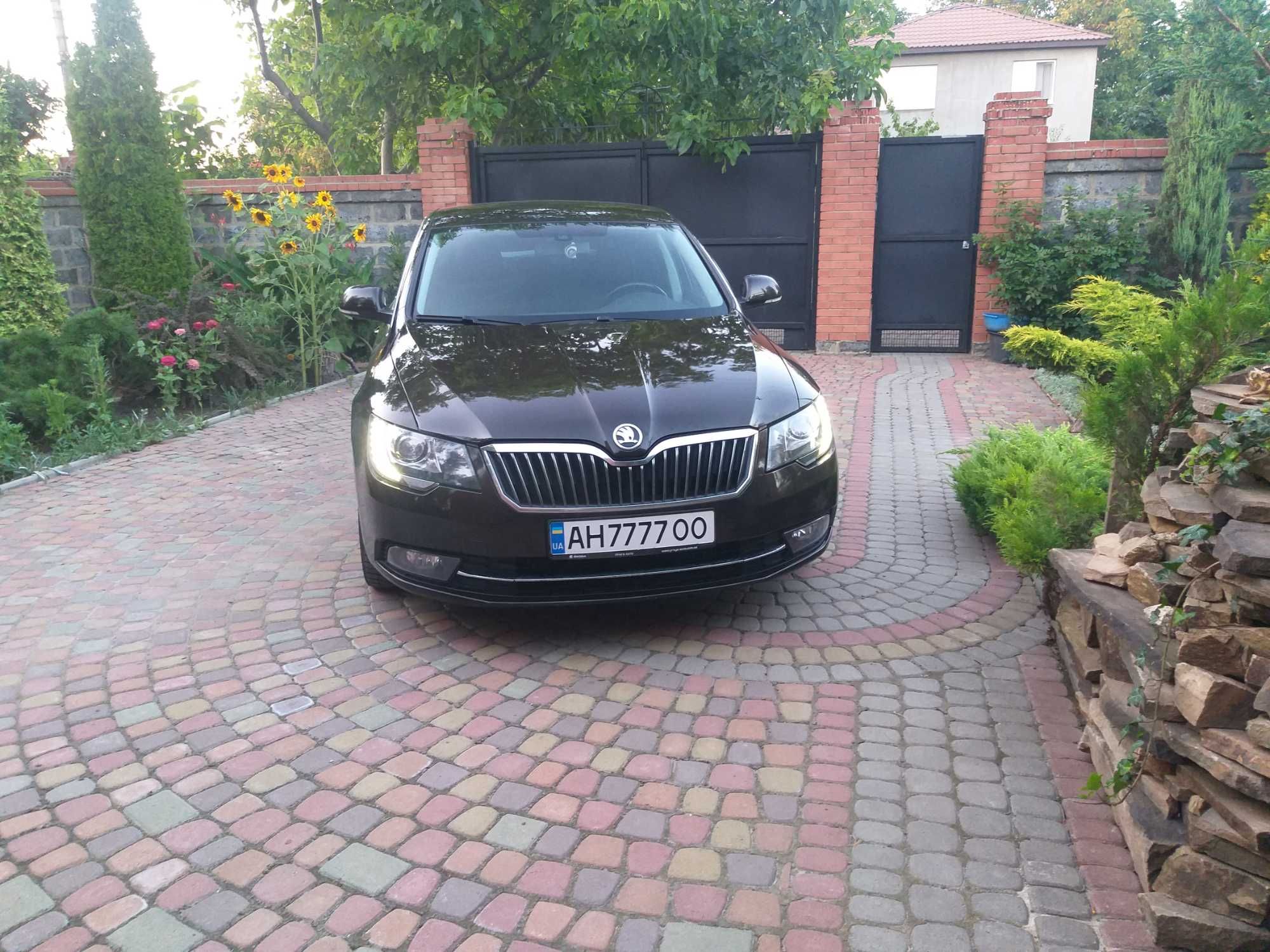 SKODA superB2. обмен возможен , моя доплата.