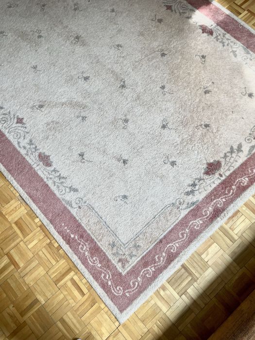 Piękny jasny dywan 1,7 x 2,3