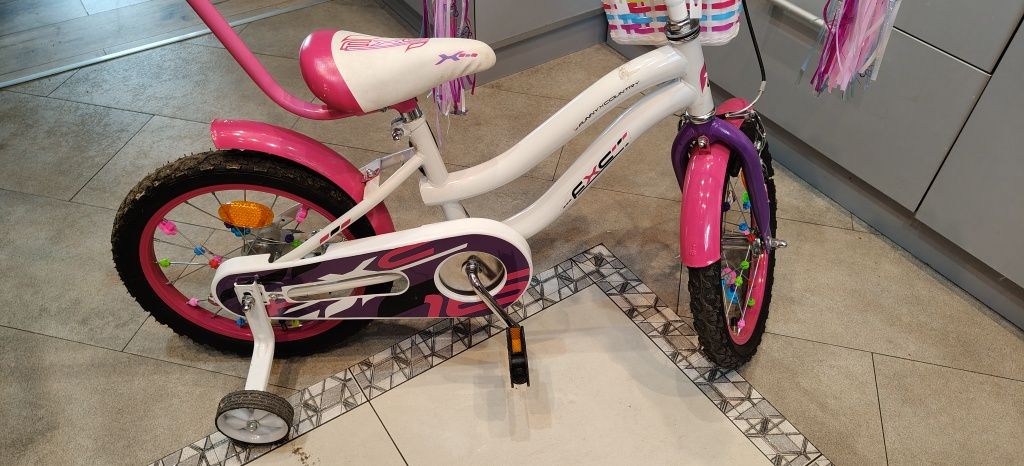 Rowerek dla dziewczynki + dwa kaski