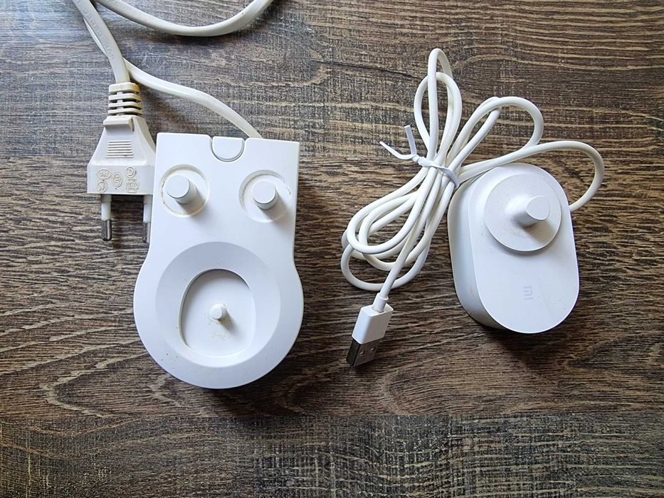 Ультразвукові зубні щітки (на запчастини, все працює)