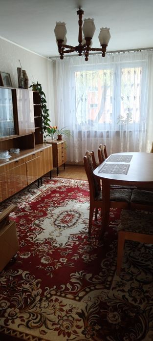 Stół drewniany – solidny i eleganck,i 140/90