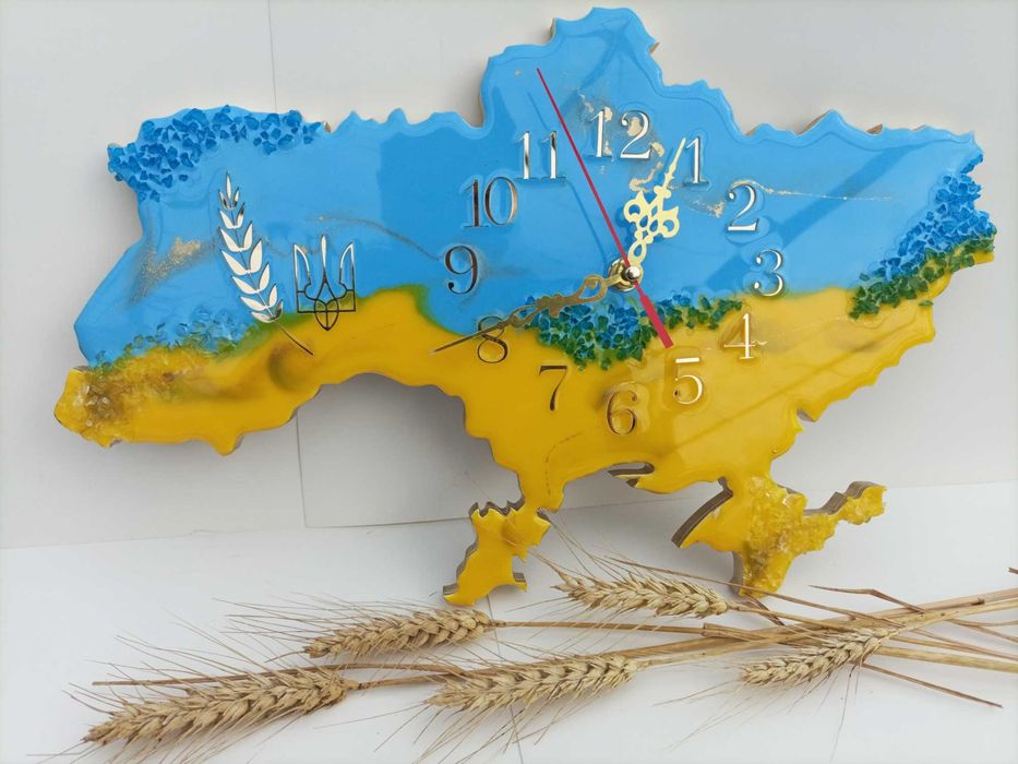 Годинник ,,Україна" з епоксидної смоли