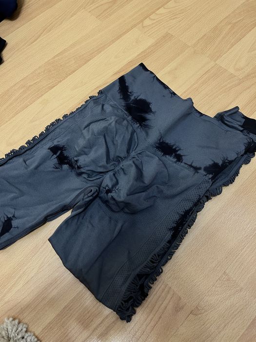 Лосини і топіки в зал