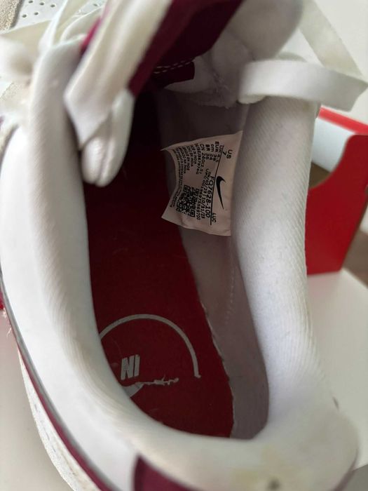 Tenis Nike Rosa e Branco