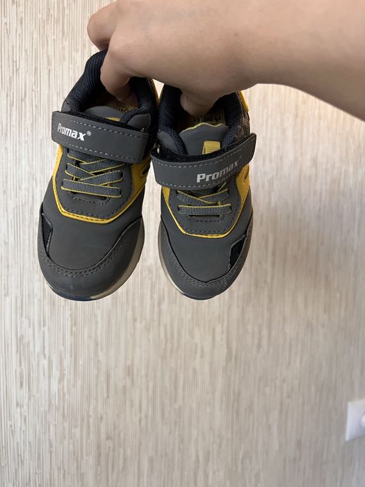 Кроссовки, обувь на мальчика