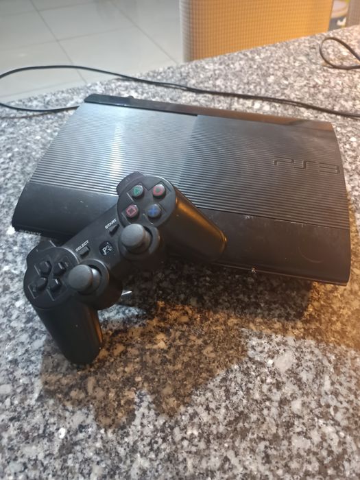 Konsola PS3 + pad i gry
