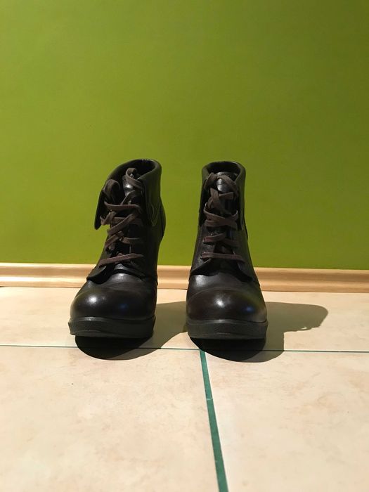 Skórzane trzewiki Bata