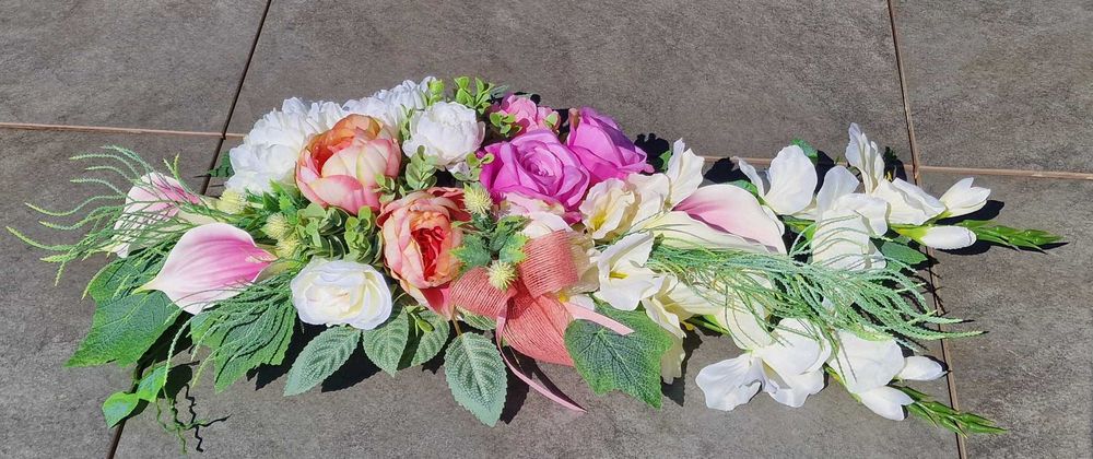 Kompozycja kwiatowa na grób cmentarz stroik ikebana Z87