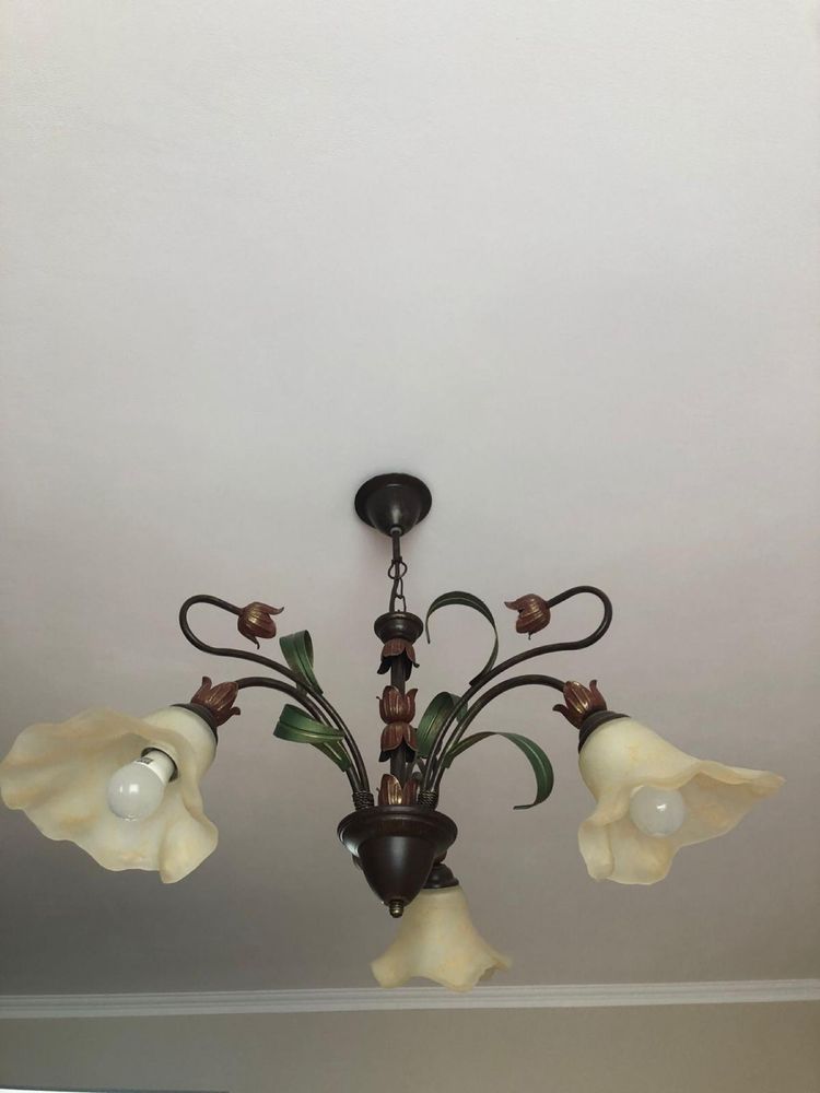 Lampa z 3 kloszami