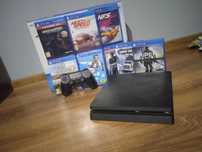 Sprzedam PlayStation 4